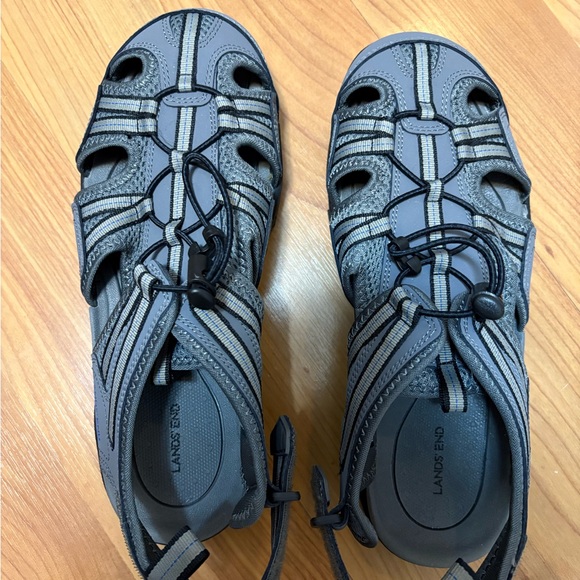 Lands’ End men’s water shoes - size 10.5 EE - Picture 7 of 7